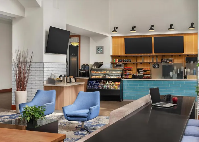 Embassy Suites Boston At Logan AirportAirport Hotel