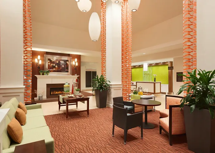 Hilton Garden Inn Boston Logan AirportAirport Hotel